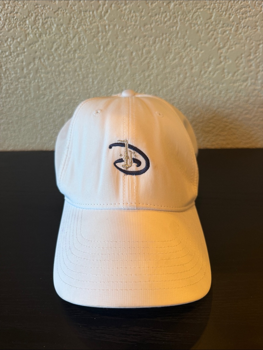 Disney Parks Nike Legacy 91 White Silver Castle Strapback Baseball Cap